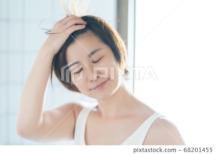 Morning beauty for women in their thirties 68201455