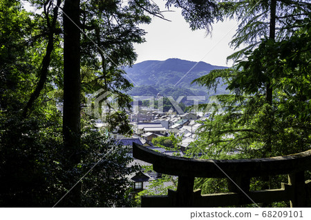 Ozu Castle Town Ozu Castle from Ozu Shrine Ozu City, Ehime Prefecture Ozu Castle Town Ozu Castle from Ozu Shrine Ozu City, Ehime Prefecture 68209101