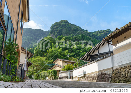 The village of the secret kiln Okawauchiyama 68213955