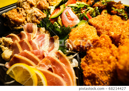 Japanese food takeout 68214427