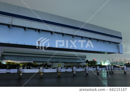 Haneda Bridge 68215187