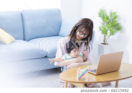 Letter work mom and baby Letter work mom and baby 68215692