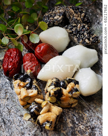 韓國傳統食品松彬,江靜和棗 韓國傳統食品松彬,江靜和棗 68217662