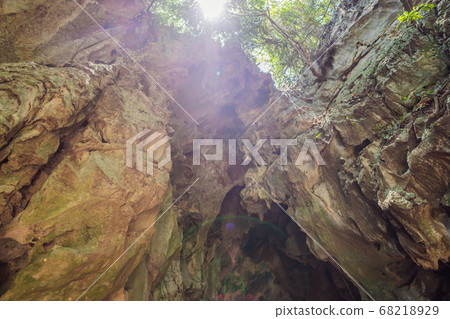 Huyen Khong Cave with shrines, Marble mountains, Vietnam 68218929