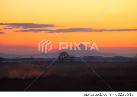 Watarase Reservoir_Sunrise 2 68222512
