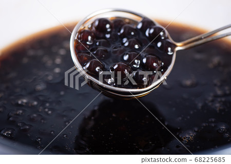 Pearls boil kitchen home boil pearls cooking tapioca pearl タピオカ 茹でる 68225685