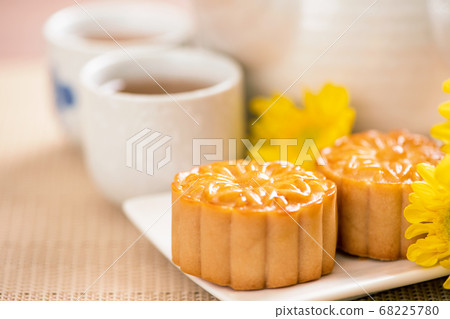 中秋節 蛋黃酥 月餅 特寫 Moon Festival yolk pastry cake げっぺい 68225780