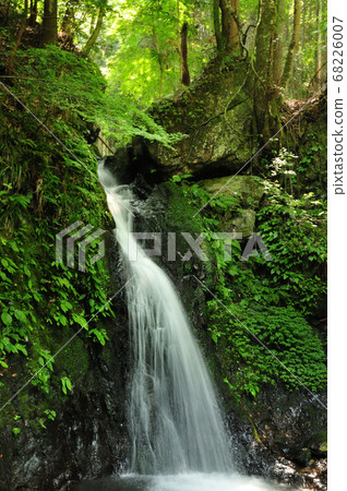 玉川京三井瀑布 68226007