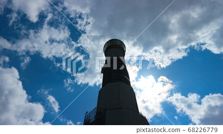 Yokohama Marine Tower 68226779