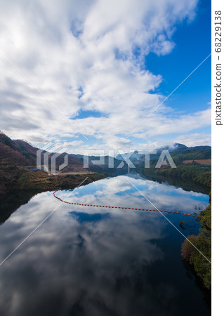Oita Dam and blue sky 68229138