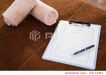 Esthetic salon counseling 68232961