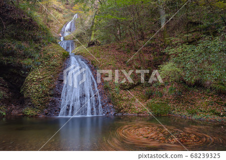 Seven waterfalls of Atera (Shinjo) Seven waterfalls of Atera (Shinjo) 68239325
