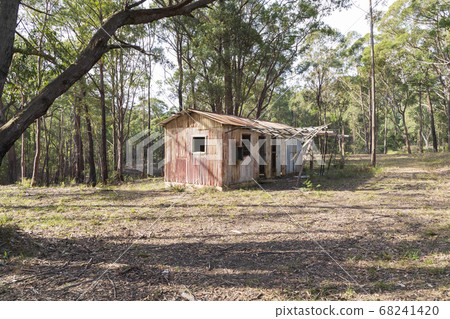 An old dilapidated building in the Wollemi National Park in regional New South Wales in Australia An old dilapidated building in the Wollemi National Park in regional New South Wales in Australia 68241420
