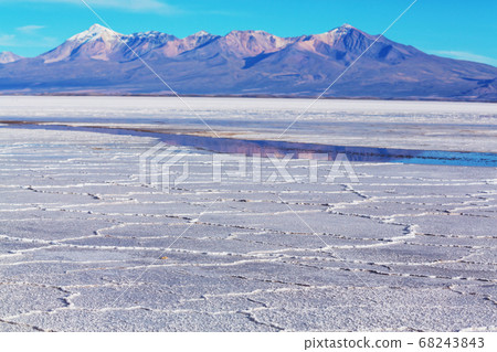 Salar in Bolivia 68243843