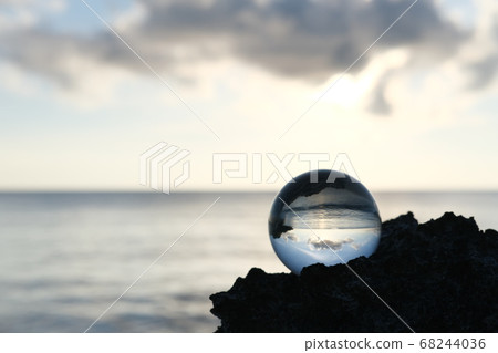 沖繩日落和水晶球 沖繩日落和水晶球 68244036