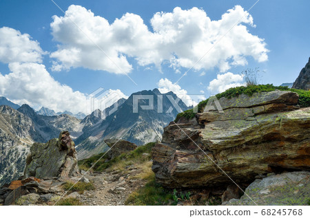 mountain pathway mountain pathway 68245768