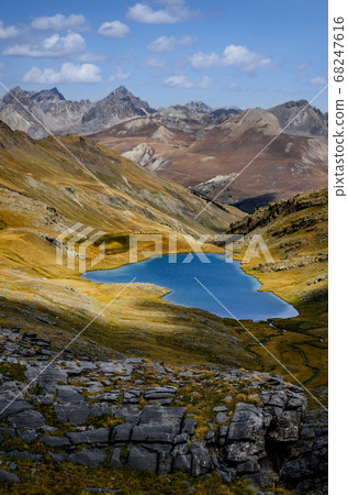 Lake of Lauzanier 68247616