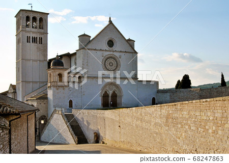 basilica di san francesco, assisi (italy) basilica di san francesco, assisi (italy) 68247863