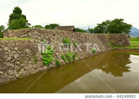 100 famous castles in Japan and Matsushiro Castle 100 famous castles in Japan and Matsushiro Castle 68249993
