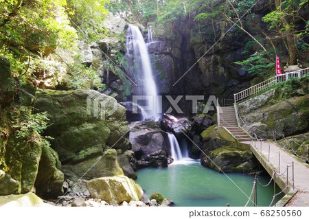 Ayuya Falls, Awaji Island, Hyogo Prefecture 68250560