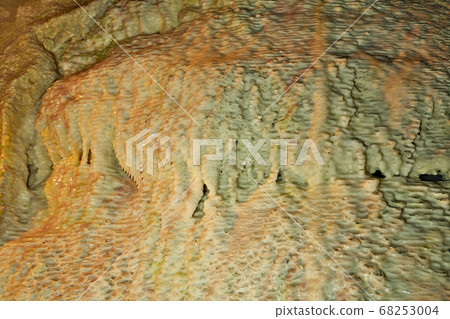 [Ikura Cave] Ikura, Niimi City, Okayama Prefecture 68253004