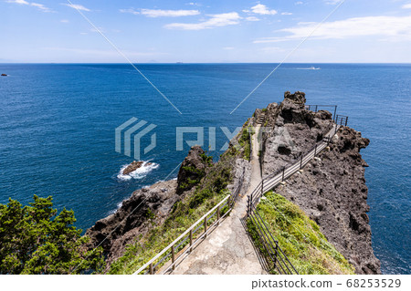 (Shizuoka Prefecture) Irozaki, Ishimuro Shrine/Kumano Shrine at the Edge 68253529