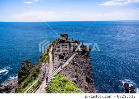 (Shizuoka Prefecture) Irozaki, Ishimuro Shrine/Kumano Shrine at the Edge 68253532