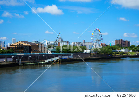 A new ferris wheel at Arakawa Amusement Park is under renovation A new ferris wheel at Arakawa Amusement Park is under renovation 68254696