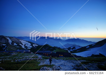 白馬山頂的日落 白馬山頂的日落 68255164