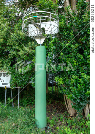 Ground watering system 68256211