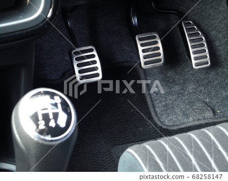 MT vehicle shift lever and pedal MT vehicle shift lever and pedal 68258147