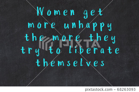 Black chalkboard with wise inscription on it 68263093