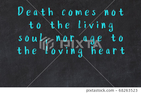 Black chalkboard with wise inscription on it 68263523