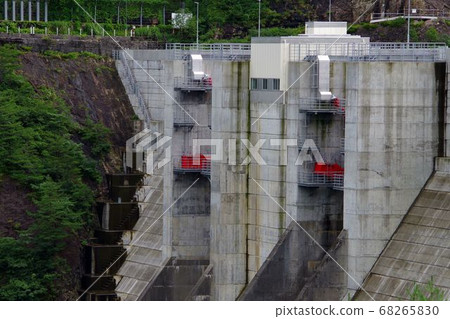 Sanjo City, the elevated Kasabori Dam 68265830