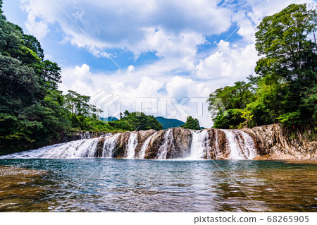 （愛知縣都營町）Tsuta no Fuchi Waterfall 68265905