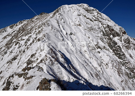 冬天的北嶽山“從山望 68266394