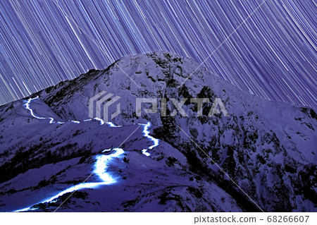 Climbing Mt. Kitadake in winter "Mt. 68266607