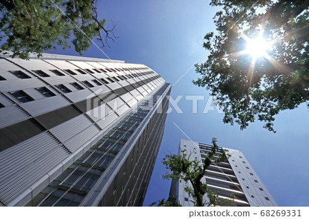skyscraper  68269331