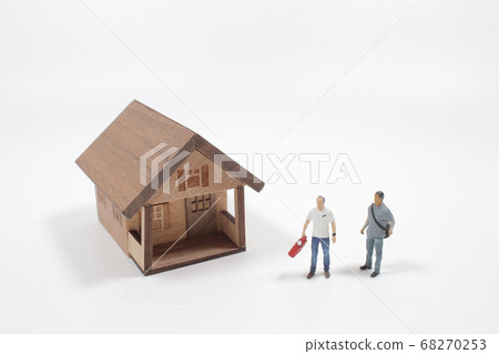 figure Man As Gangster, with the house 68270253