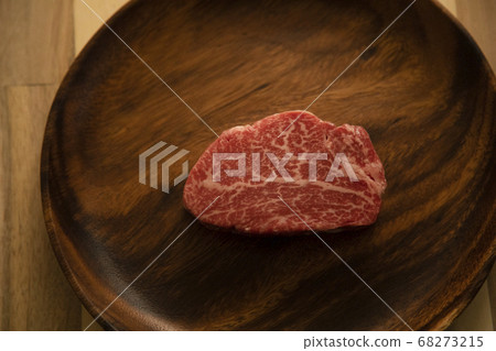 相思板生牛肉牛排 相思板生牛肉牛排 68273215