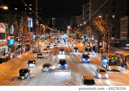 青森市大雪天7號國道的夜景 照片素材 圖片 6769 圖庫