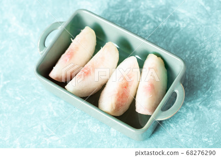 切桃明月 68276290