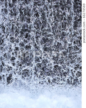 Water flowing down, shot with a high-speed shutter Water flowing down, shot with a high-speed shutter 68278569