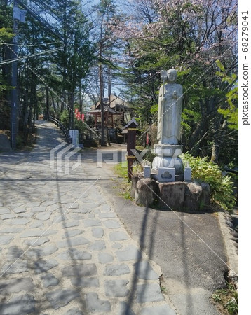 Kusatsu townscape 68279041