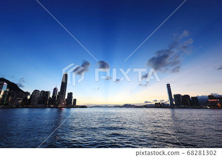 waterront promenade along the Victoria harbour in Hong Kong island 68281302