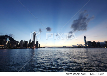 waterront promenade along the Victoria harbour in Hong Kong island 68281304