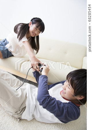 姐弟吵架 姐弟吵架 68285454