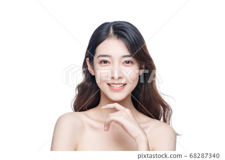 Beauty Portrait Of Young Asian Woman Beauty Portrait Of Young Asian Woman 68287340
