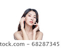 Beauty Portrait Of Young Asian Woman 68287345