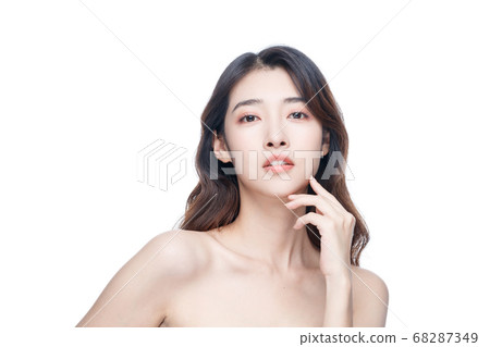 Beauty Portrait Of Young Asian Woman Beauty Portrait Of Young Asian Woman 68287349
